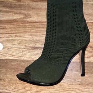 Nicole by Nicole Miller Green Knit Stiletto Heels